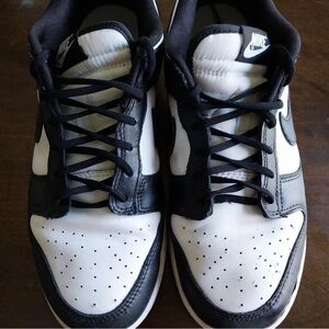 Nike Low Dunks Pandas